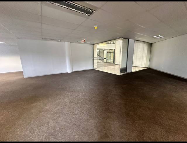 474M² OFFICE TO LET IN PARKTOWN